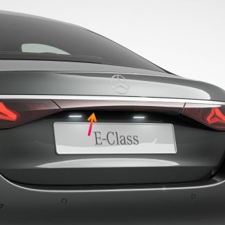 Original Mercedes-Benz Heckleuchte mittig E-Klasse W214 Limousine A2149060401