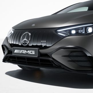 Original Mercedes-Benz AMG Panamericana Kühlergrill schwarzchrom EQE V295 A2958800002